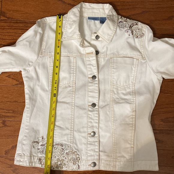 Blassport Sequence white wash jean jacket. Medium - Picture 12 of 12